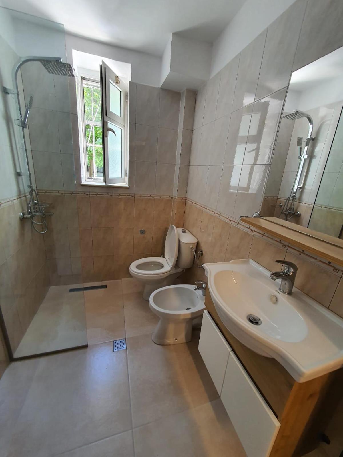 Center Of Tirana Enes'S Apartments מראה חיצוני תמונה